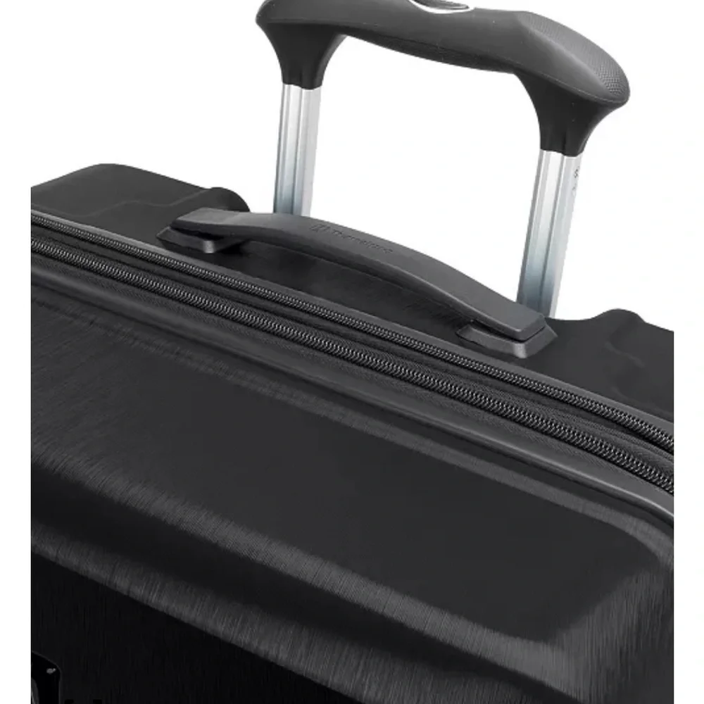 Travelpro WalkAbout 7  suitcase Spinner ❤️🛫  Travel suitcase Luggage carry-on